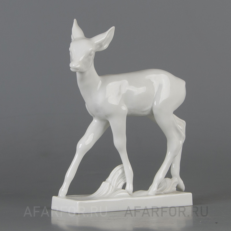 Фарфоровая статуэтка «Оленёнок» Meissen Германия (арт. 2278-2), белый фарфор без росписи, настоящее произведение искусства.