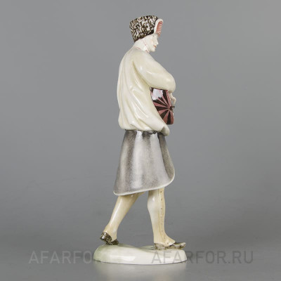 Фарфоровая статуэтка "Мандолинист Гофрид" Nymphenburg Германия (арт. 2288-2, фото №38170)