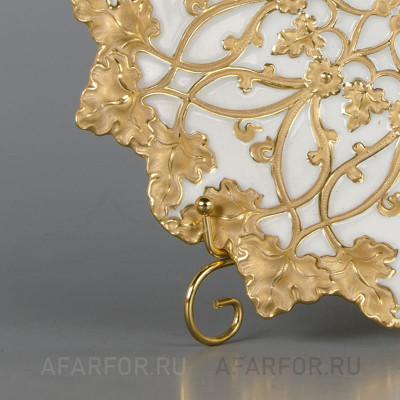 Декоративное блюдо из фарфора "Виноградные листья" Meissen Германия (арт. 2290-2, фото №38207)