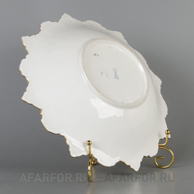Декоративное блюдо из фарфора "Виноградные листья" Meissen Германия (арт. 2290-2, фото №38210)