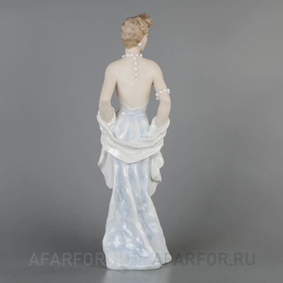 Фарфоровая статуэтка "Девушка в голубом платье" Rosenthal Германия (арт. 2294-2, фото №38267)