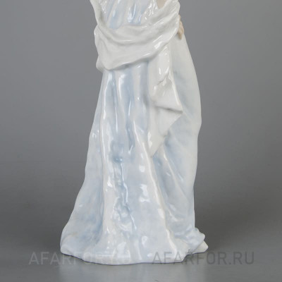 Фарфоровая статуэтка "Девушка в голубом платье" Rosenthal Германия (арт. 2294-2, фото №38275)
