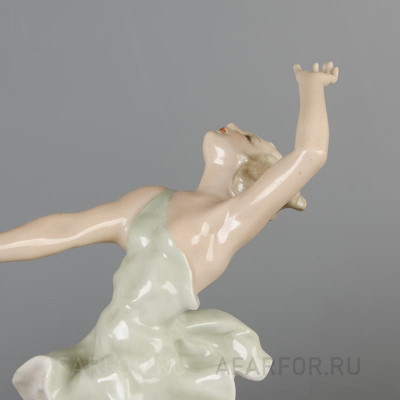 Фарфоровая статуэтка "Подружки. Майский танец" Hutschenreuther Германия (арт. 2297-2, фото №38311)