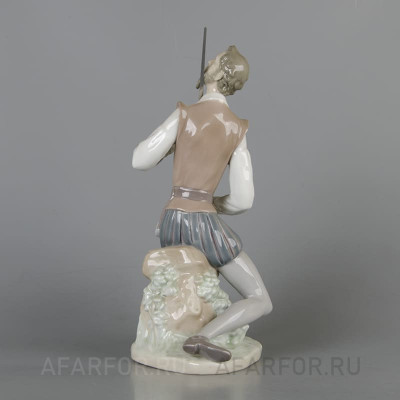 Фарфоровая статуэтка "Дон Кихот сидит" Lladro Испания (фото №38582)
