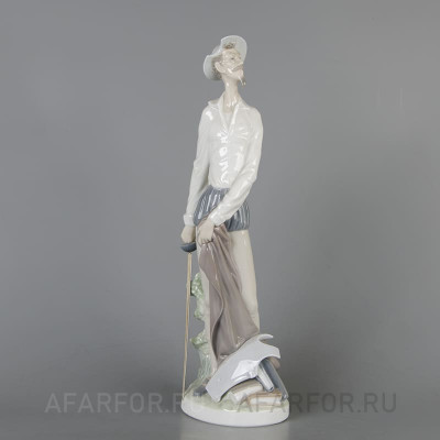 Старинная статуэтка из фарфора «Дон Кихот стоит» Lladro Германия (арт. 2315-2), любителю коллекционных вещей.