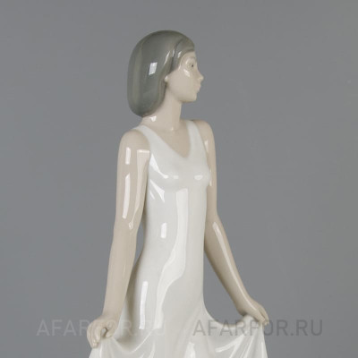 Фарфоровая статуэтка "El Modelito" NAO by Lladro Испания (фото №38926)