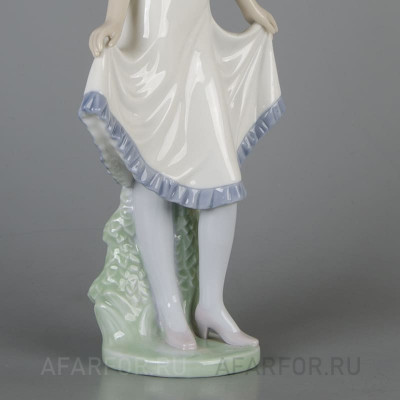 Фарфоровая статуэтка "El Modelito" NAO by Lladro Испания (фото №38928)