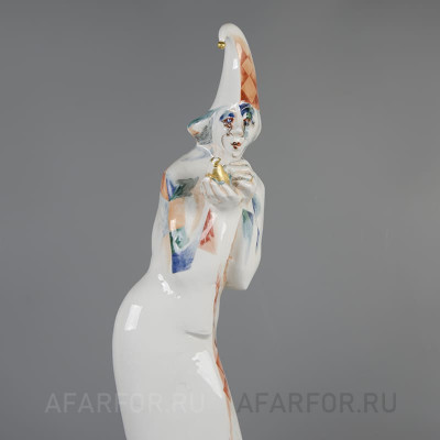 Фарфоровая статуэтка "Арлекин с золотой птичкой" Meissen Германия (фото №38961)